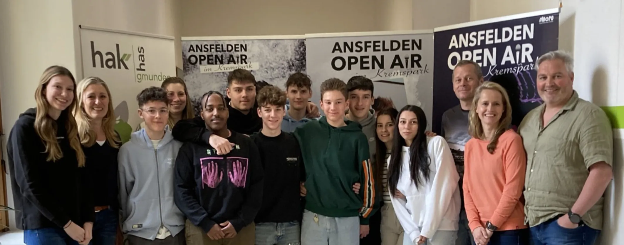 HAK Gmunden und floro organisieren JOSH.-Konzert