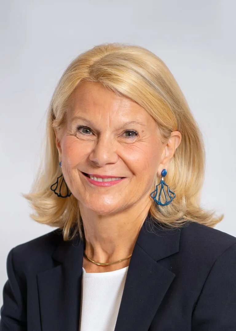 HR Mag. Evelyn Haubner-Pehböck