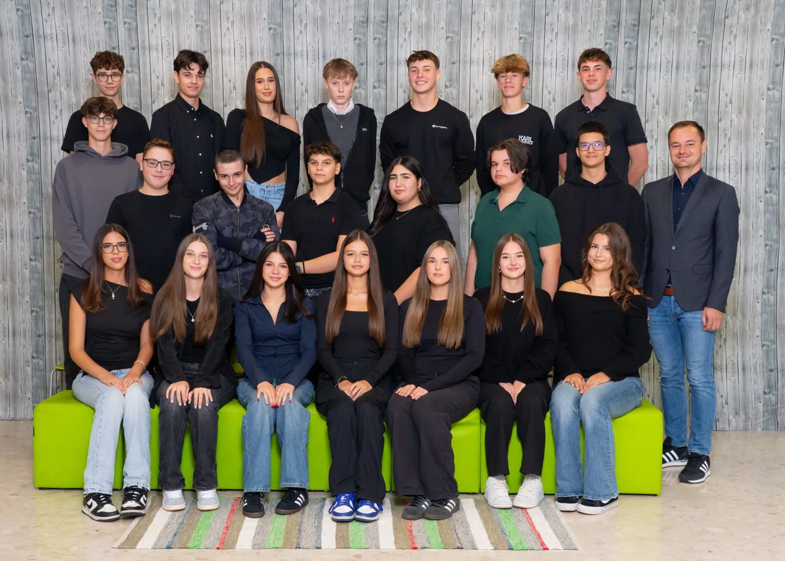Klassenfoto der 2BK, Schuljahr 2025/26
